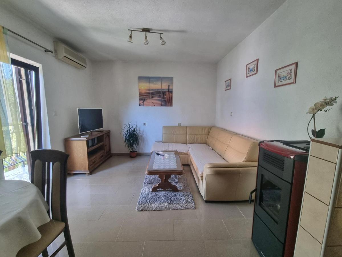 Lukica Apartment สเวติยูไร ภายนอก รูปภาพ